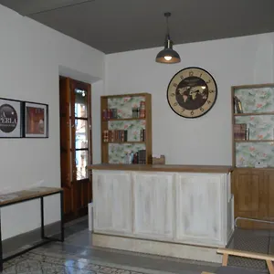 Πανσιόν La Perla, Γρανάδα