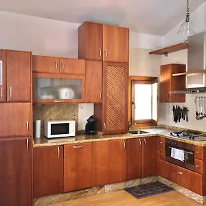 Luminous Loft In Historic Centre Grenade